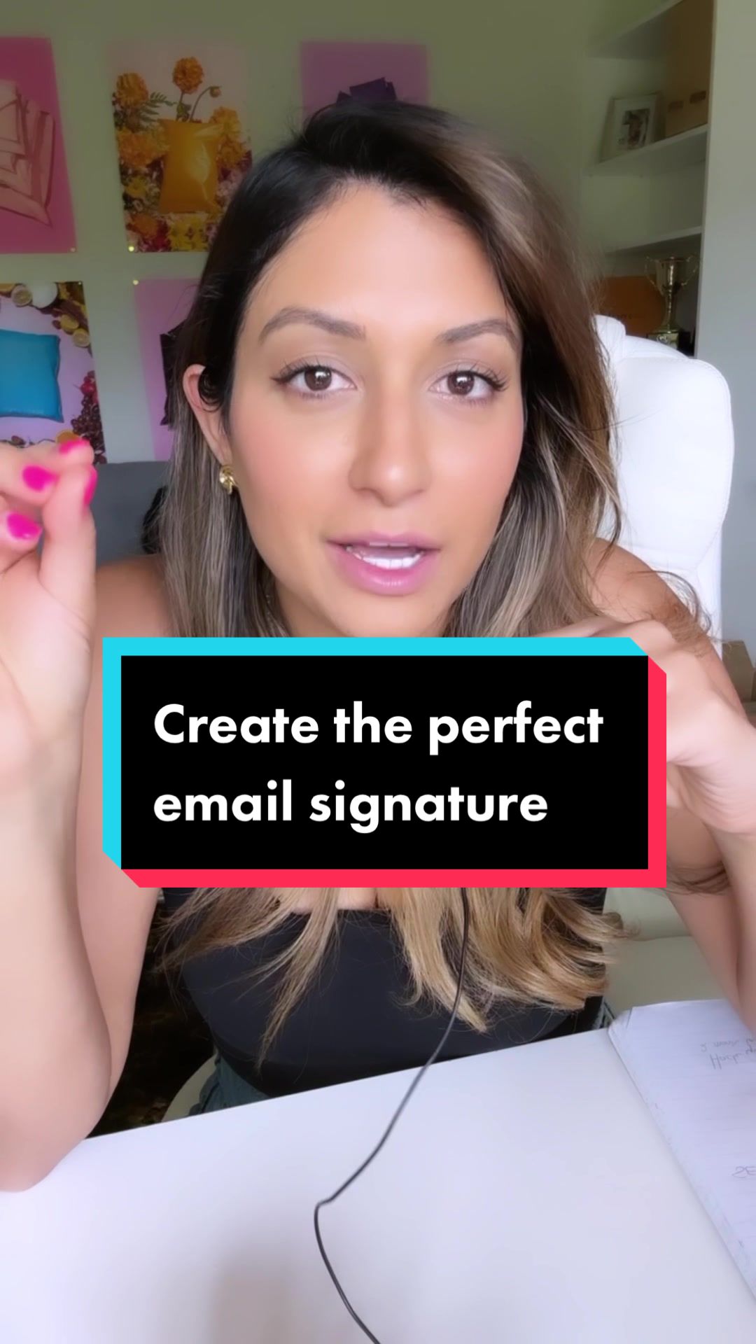 A free tool to build a professional email signature fast